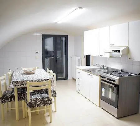 Casa Vacanze Civico 7 * Pisticci
